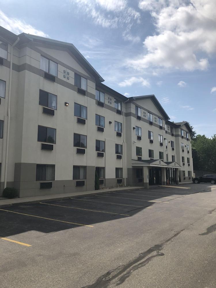 Super 8 By Wyndham Manchester Airport Ngoại thất bức ảnh